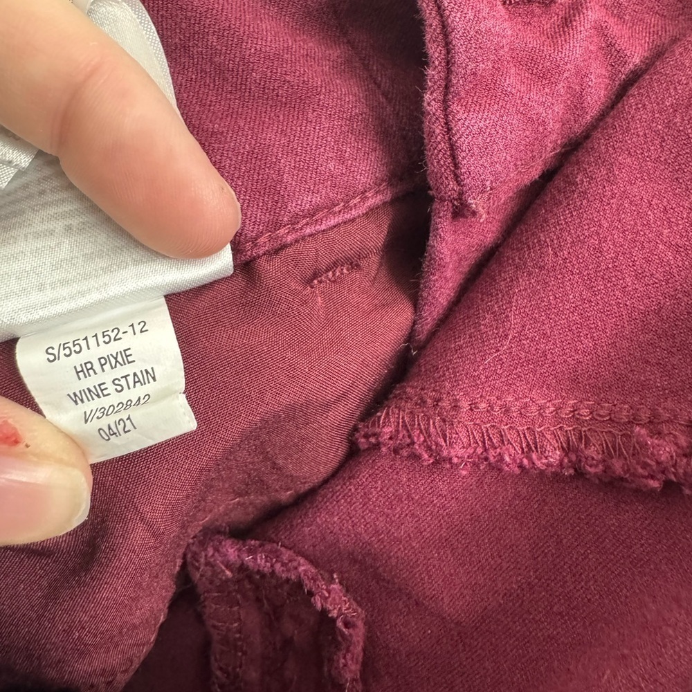 Old Navy High-Rise Pixie Burgundy Pants - Picture 6 of 6